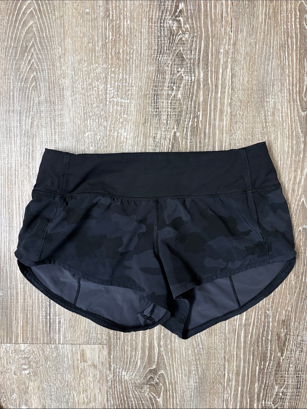 Lululemon Speed Up Short *2.5"